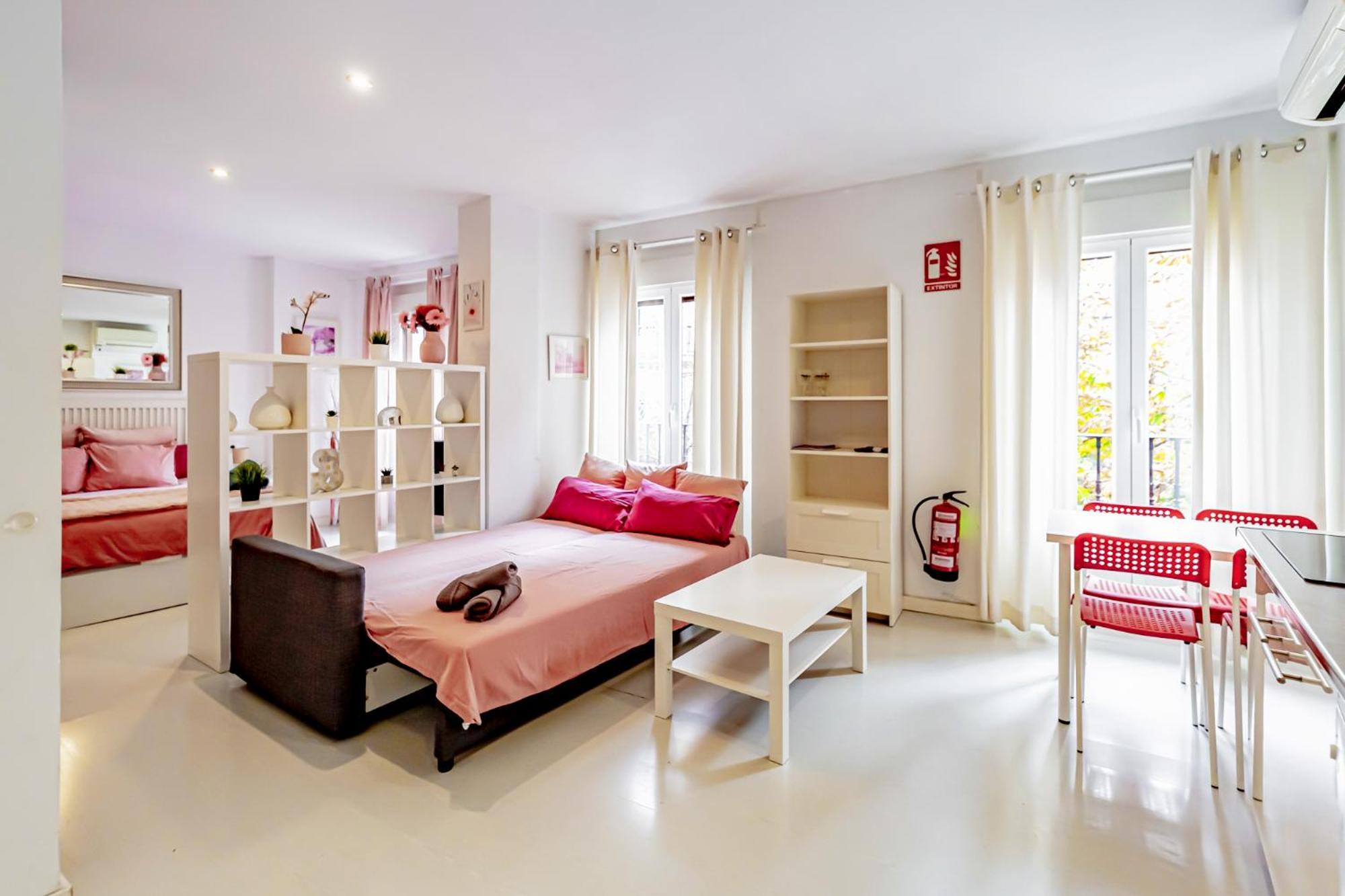 Atocha Arrendamiento De Temporada Apartment มาดริด ภายนอก รูปภาพ